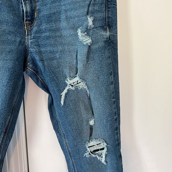Old Navy Rockstar Mid Rise Cotton Blend Denim Jeans - Picture 7 of 11
